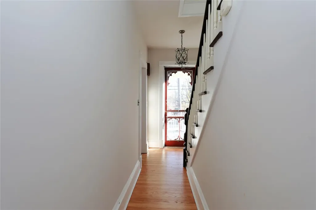 33 Linderman Avenue Kingston NY 12401