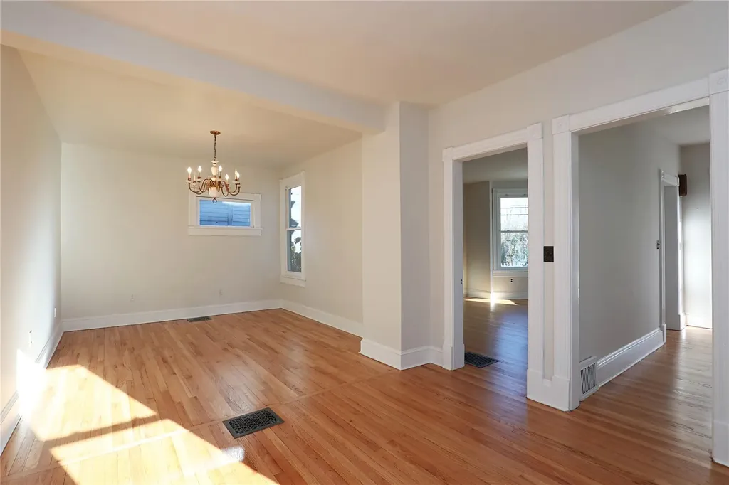 33 Linderman Avenue Kingston NY 12401