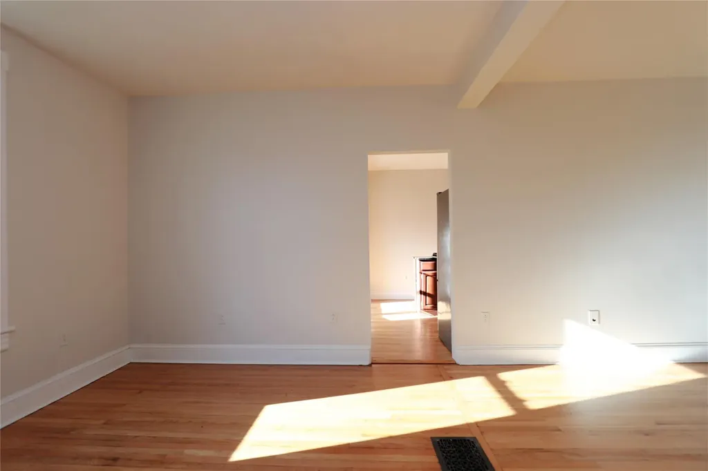 33 Linderman Avenue Kingston NY 12401