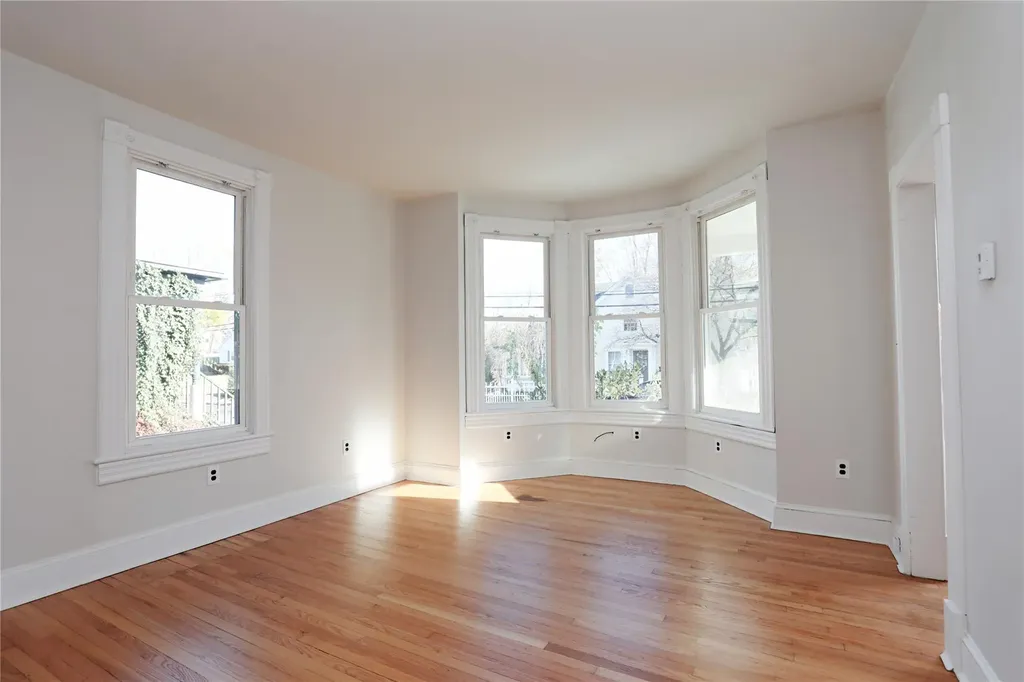 33 Linderman Avenue Kingston NY 12401