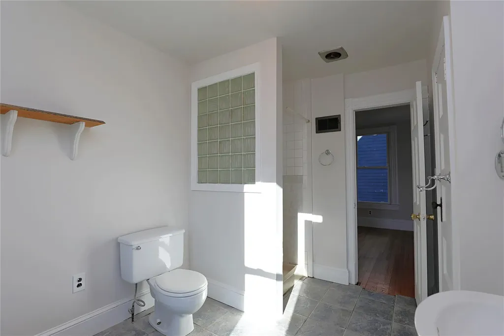 33 Linderman Avenue Kingston NY 12401
