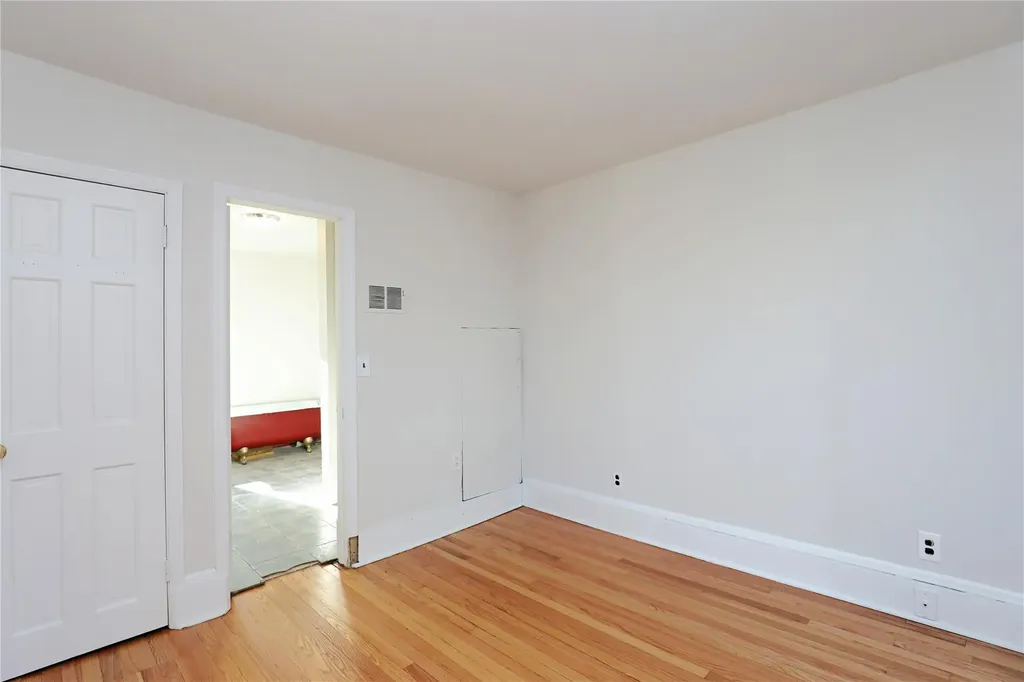 33 Linderman Avenue Kingston NY 12401