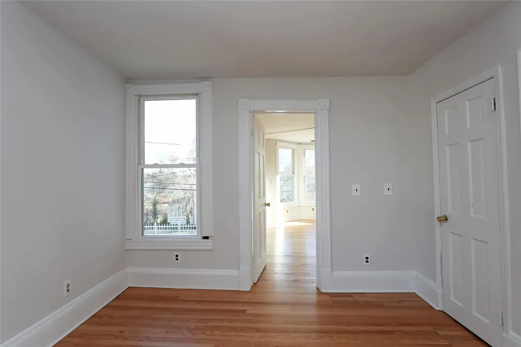 33 Linderman Avenue Kingston NY 12401