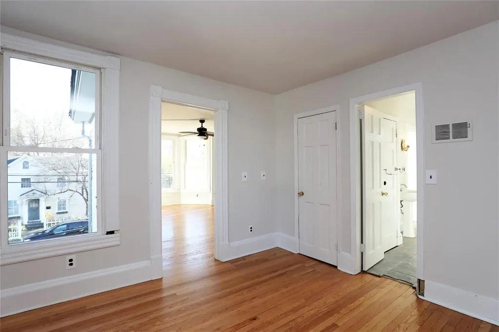 33 Linderman Avenue Kingston NY 12401