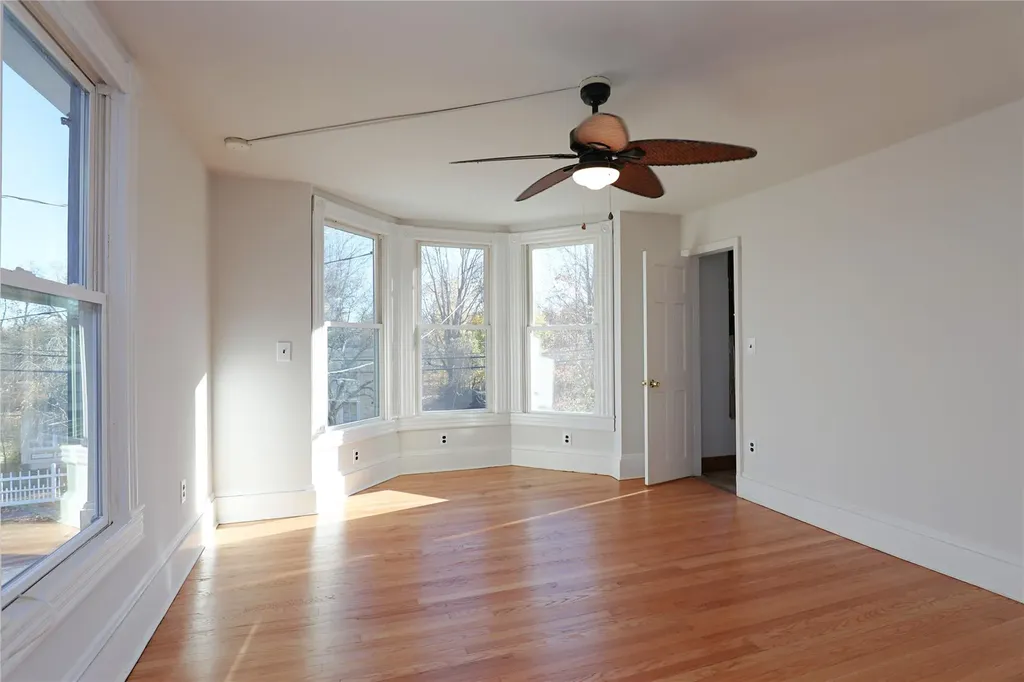 33 Linderman Avenue Kingston NY 12401
