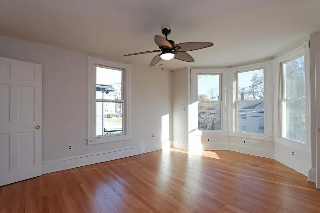 33 Linderman Avenue Kingston NY 12401