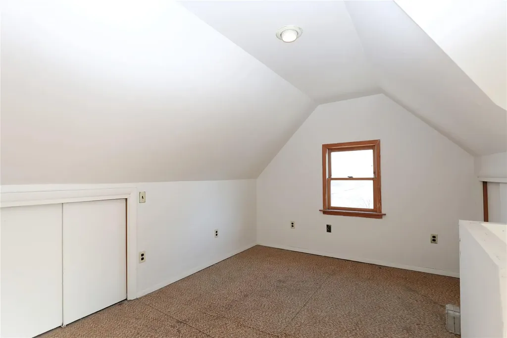33 Linderman Avenue Kingston NY 12401