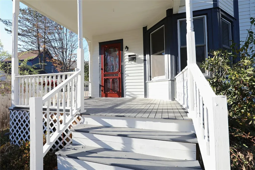 33 Linderman Avenue Kingston NY 12401