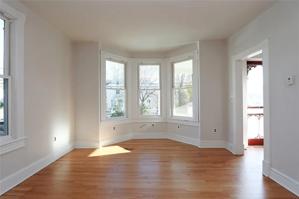 33 Linderman Avenue Kingston NY 12401