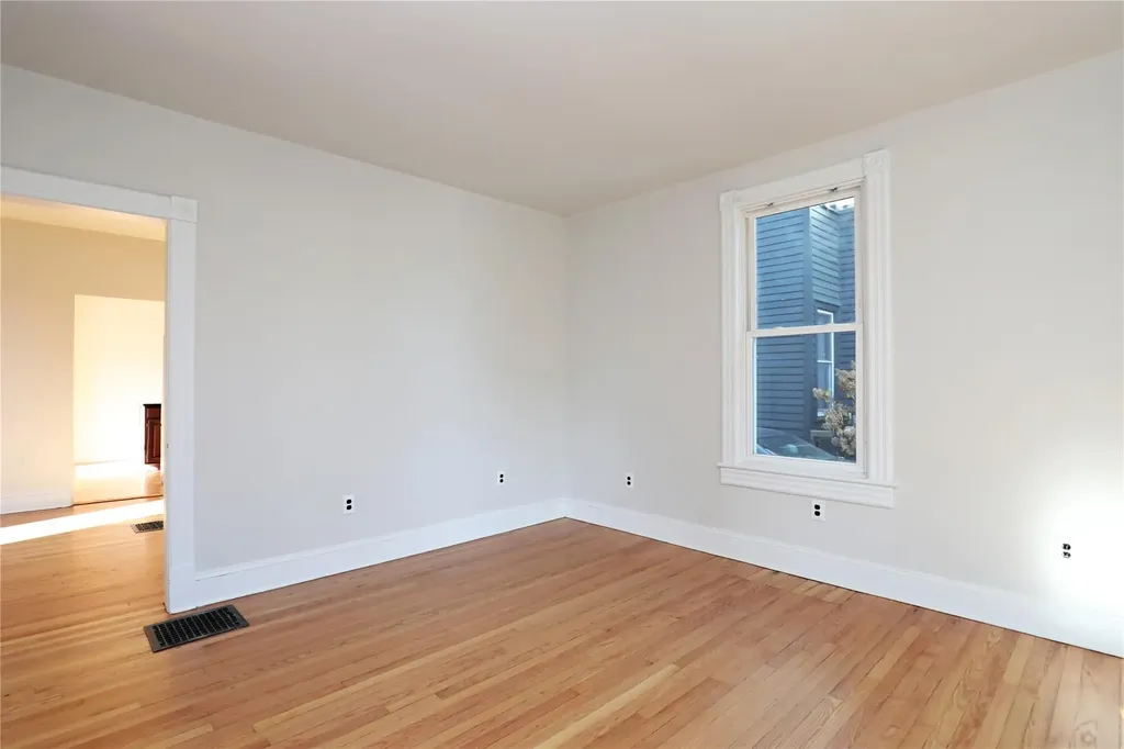 33 Linderman Avenue Kingston NY 12401