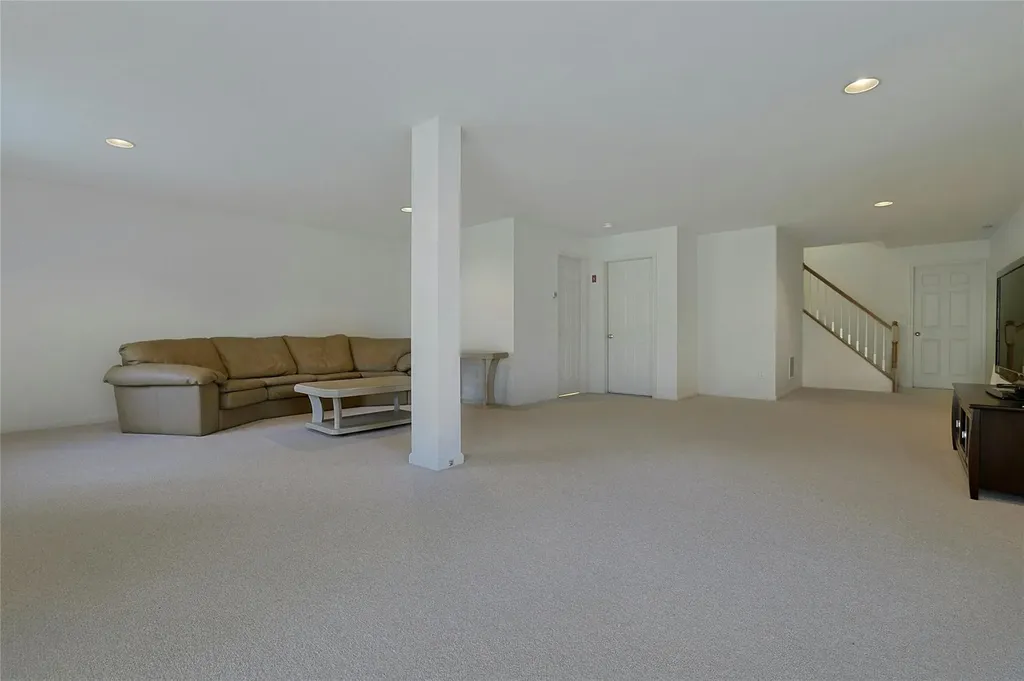 72 Mystic Drive Ossining NY 10562