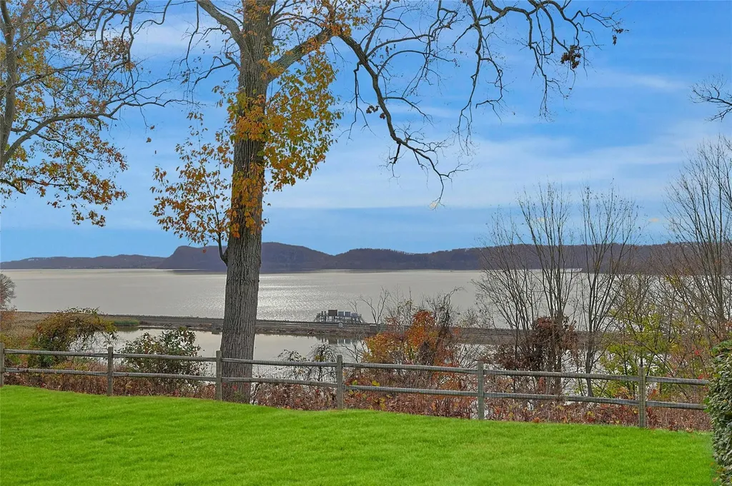 72 Mystic Drive Ossining NY 10562