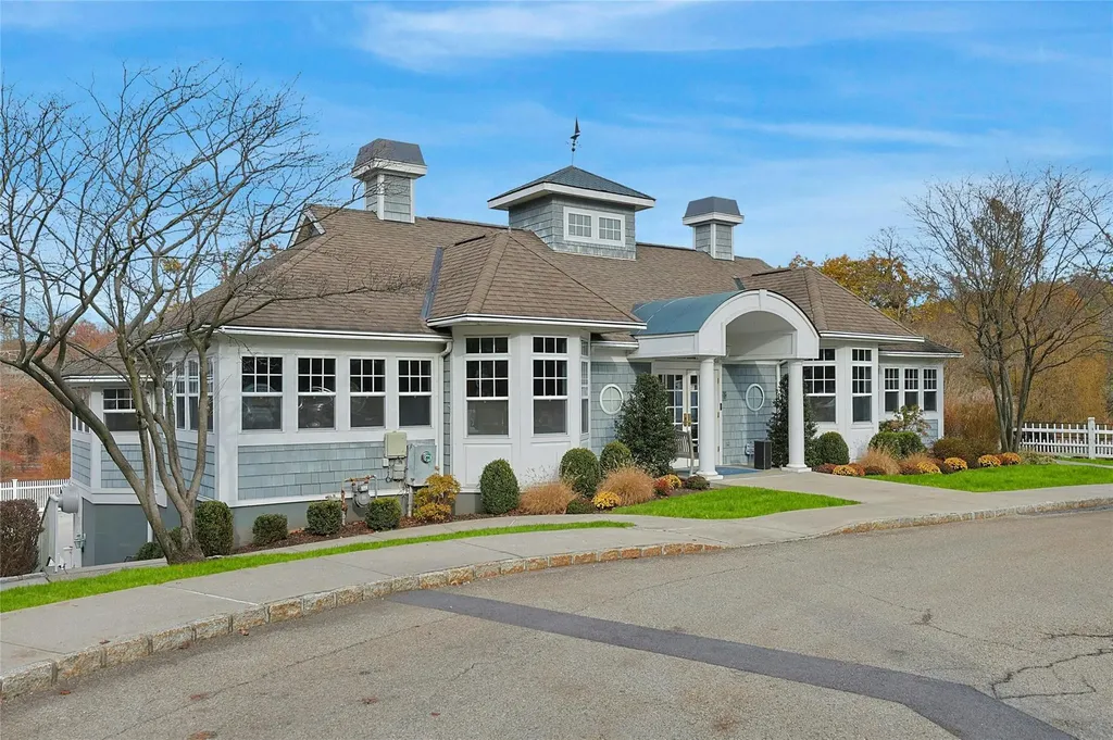72 Mystic Drive Ossining NY 10562