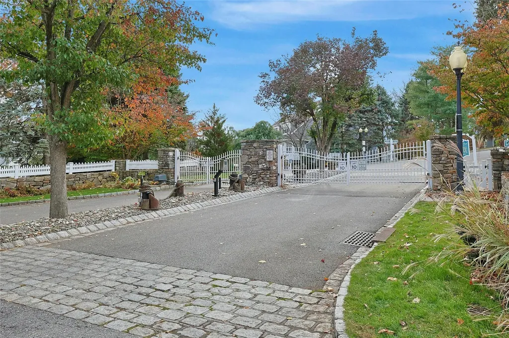 72 Mystic Drive Ossining NY 10562