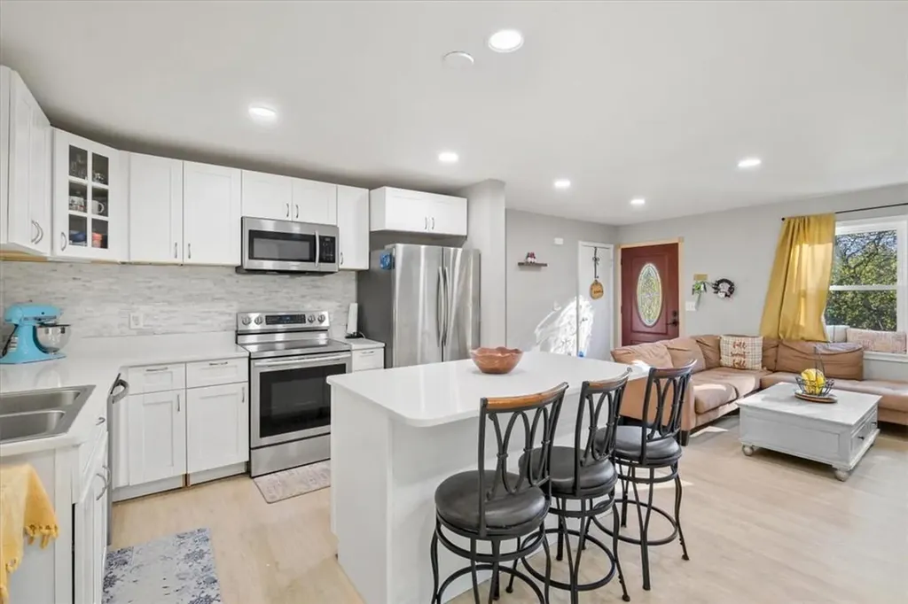 12 3rd Street Marlboro NY 12547