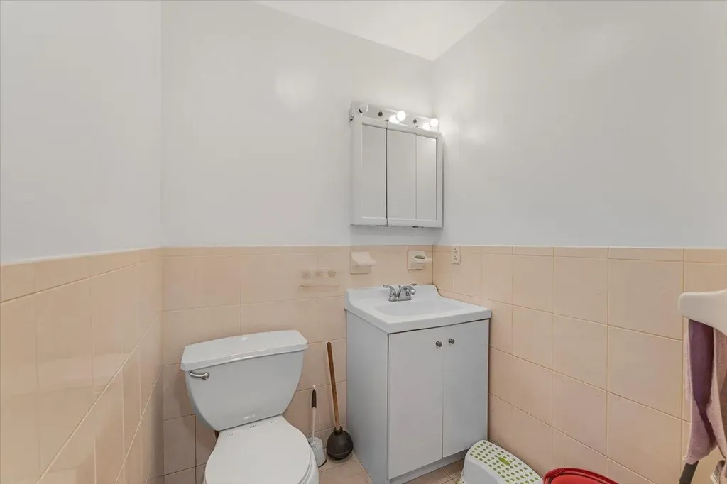 1623 Undercliff Avenue Bronx NY 10453