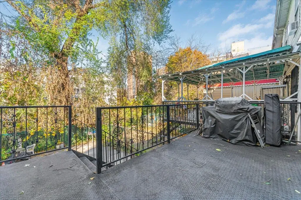 1623 Undercliff Avenue Bronx NY 10453