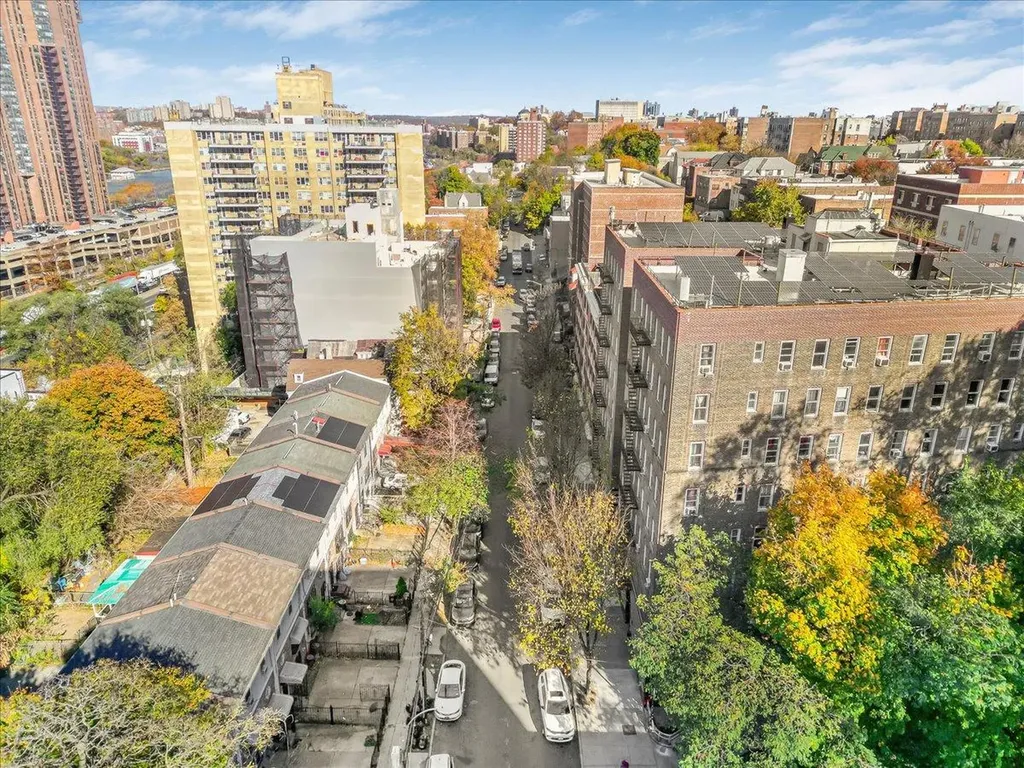 1623 Undercliff Avenue Bronx NY 10453