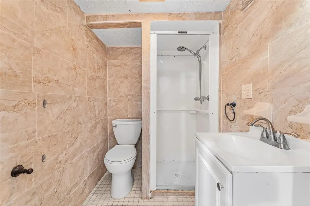 1623 Undercliff Avenue Bronx NY 10453