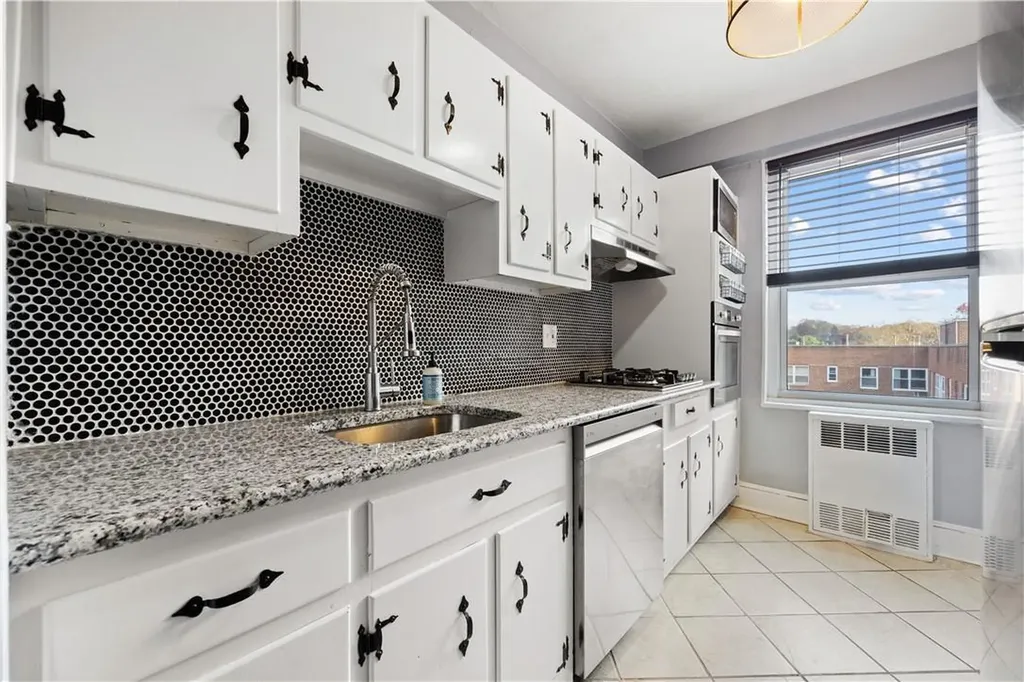 281 Garth Road Scarsdale NY 10583
