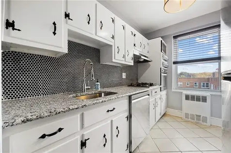 281 Garth Road Scarsdale NY 10583