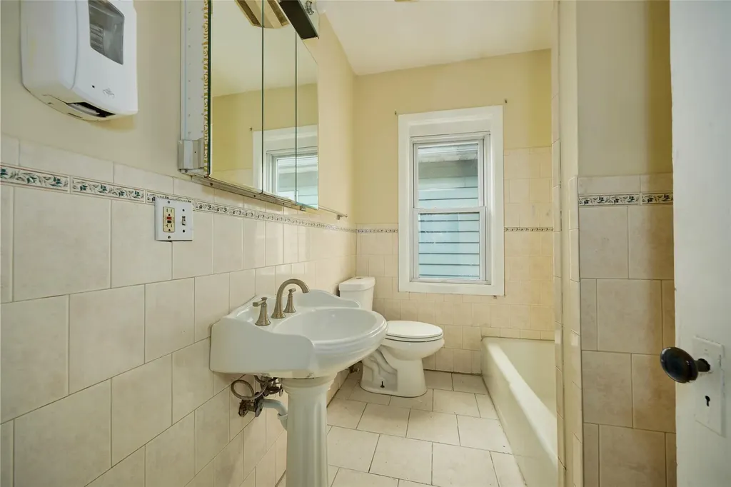 12 Franklin Street Poughkeepsie NY 12601