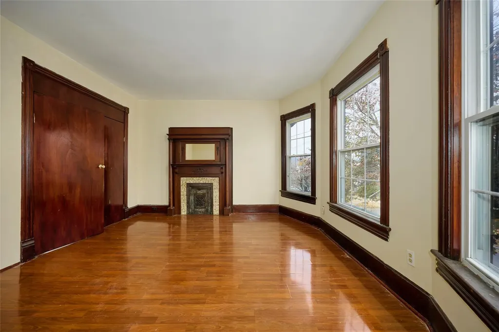 12 Franklin Street Poughkeepsie NY 12601