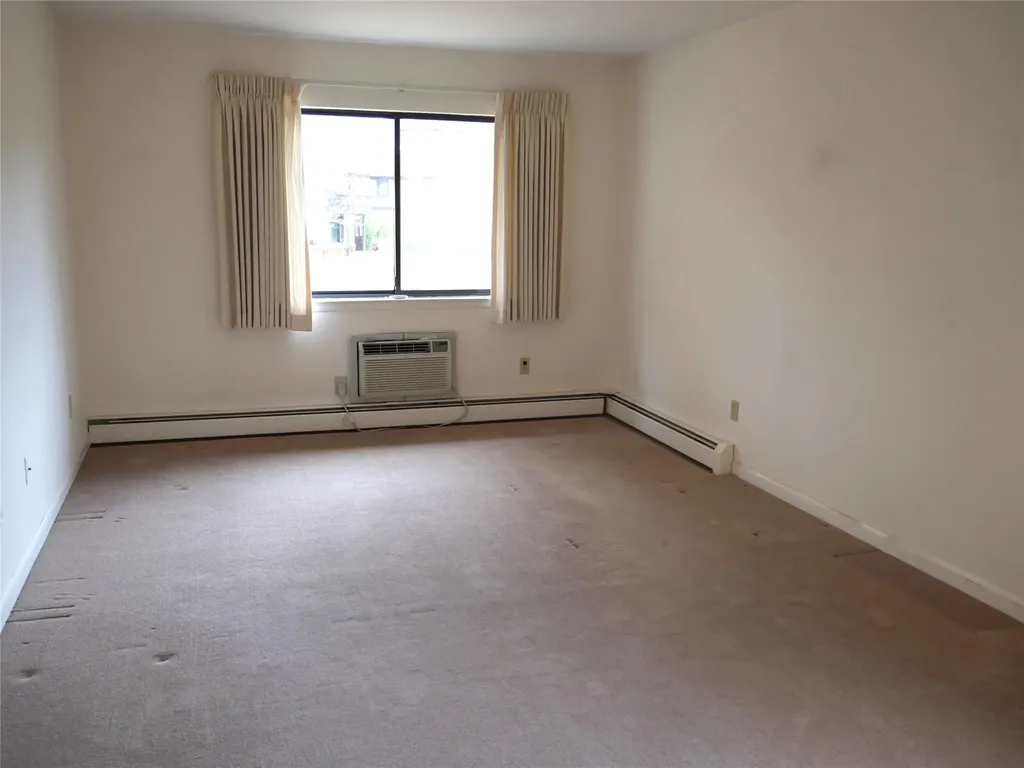 4 Loudon Drive Fishkill NY 12524