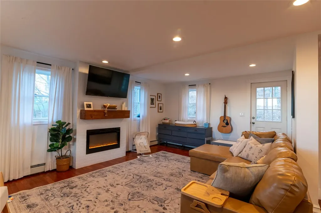 374 E Hill Road Jeffersonville NY 12748