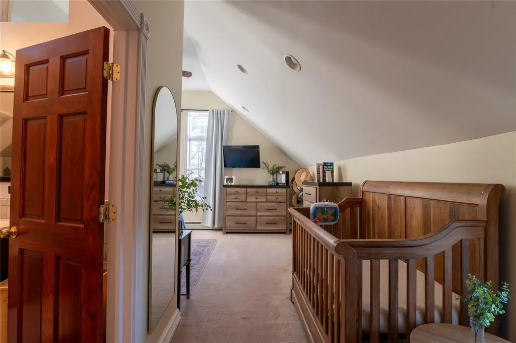 374 E Hill Road Jeffersonville NY 12748