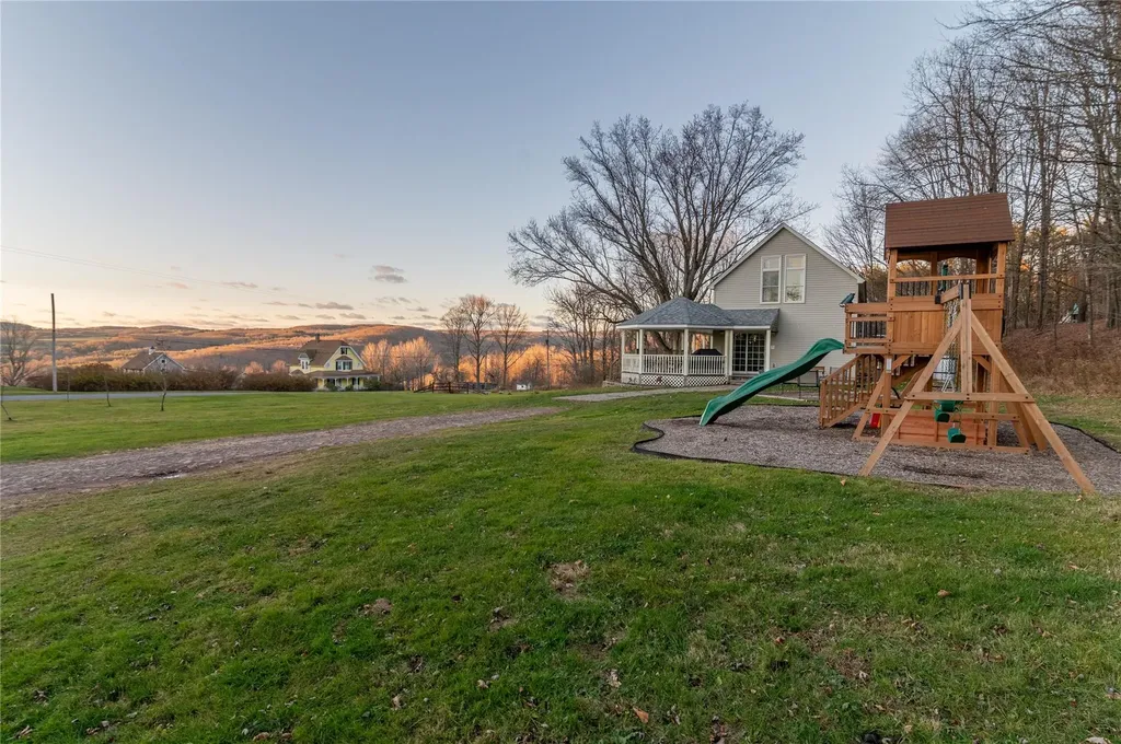 374 E Hill Road Jeffersonville NY 12748