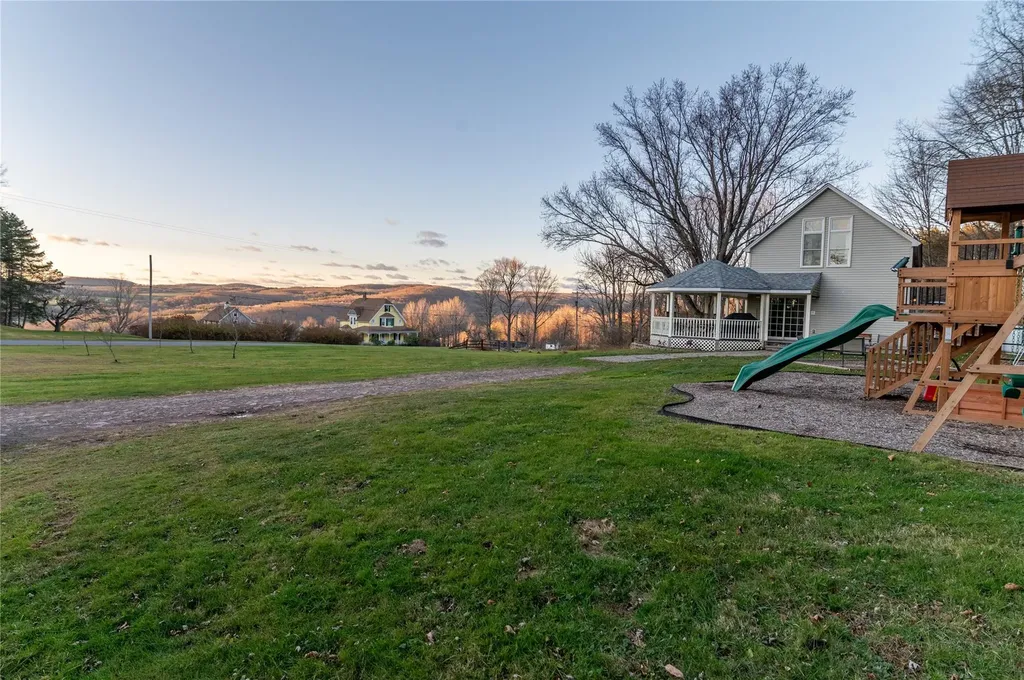 374 E Hill Road Jeffersonville NY 12748