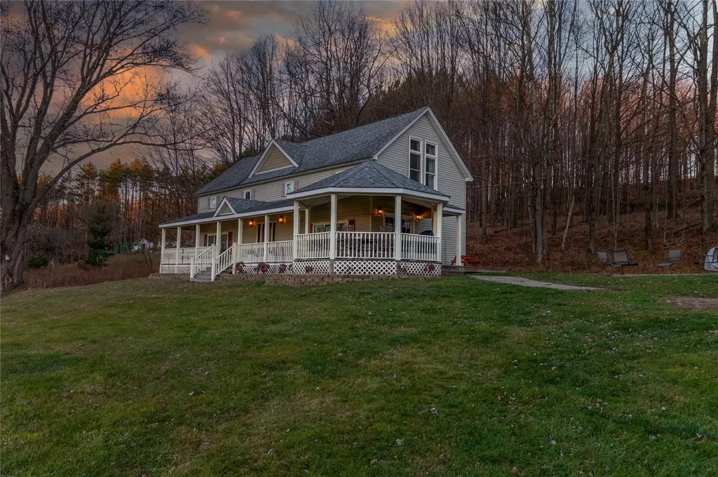 374 E Hill Road Jeffersonville NY 12748