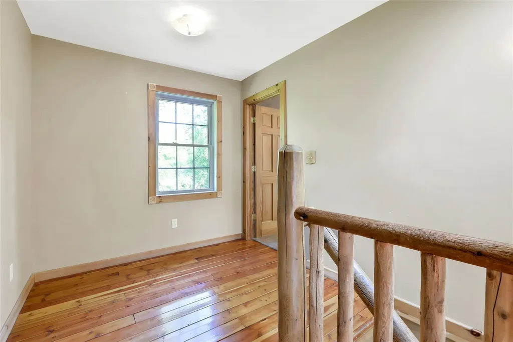 12 Constable Lane Rosendale NY 12472