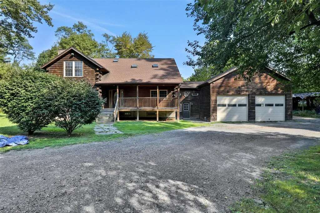 12 Constable Lane Rosendale NY 12472
