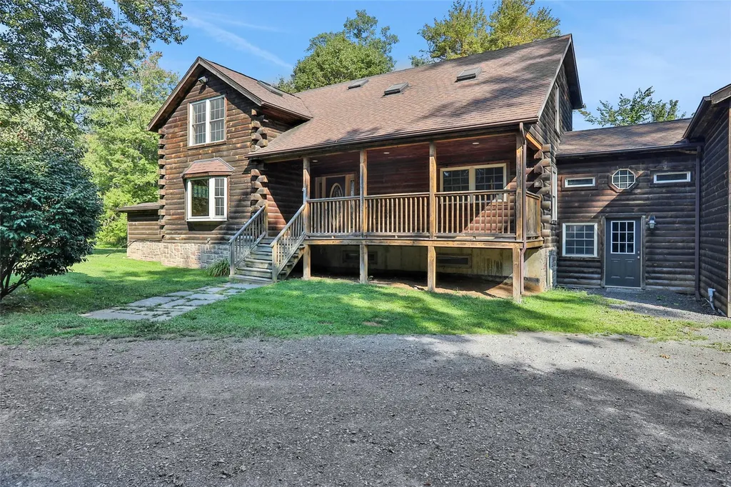 12 Constable Lane Rosendale NY 12472