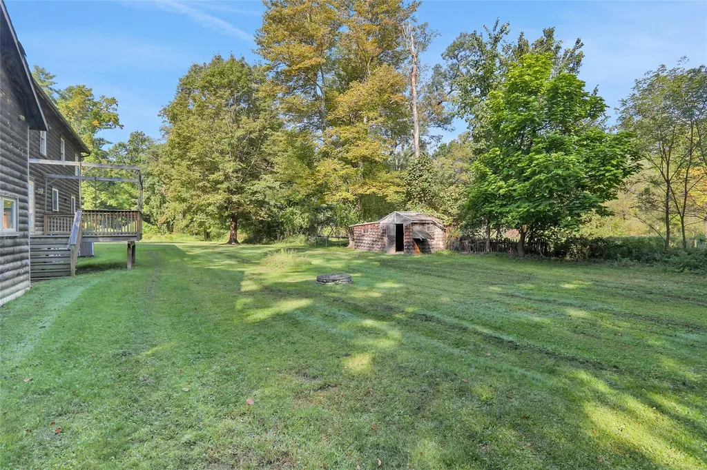 12 Constable Lane Rosendale NY 12472