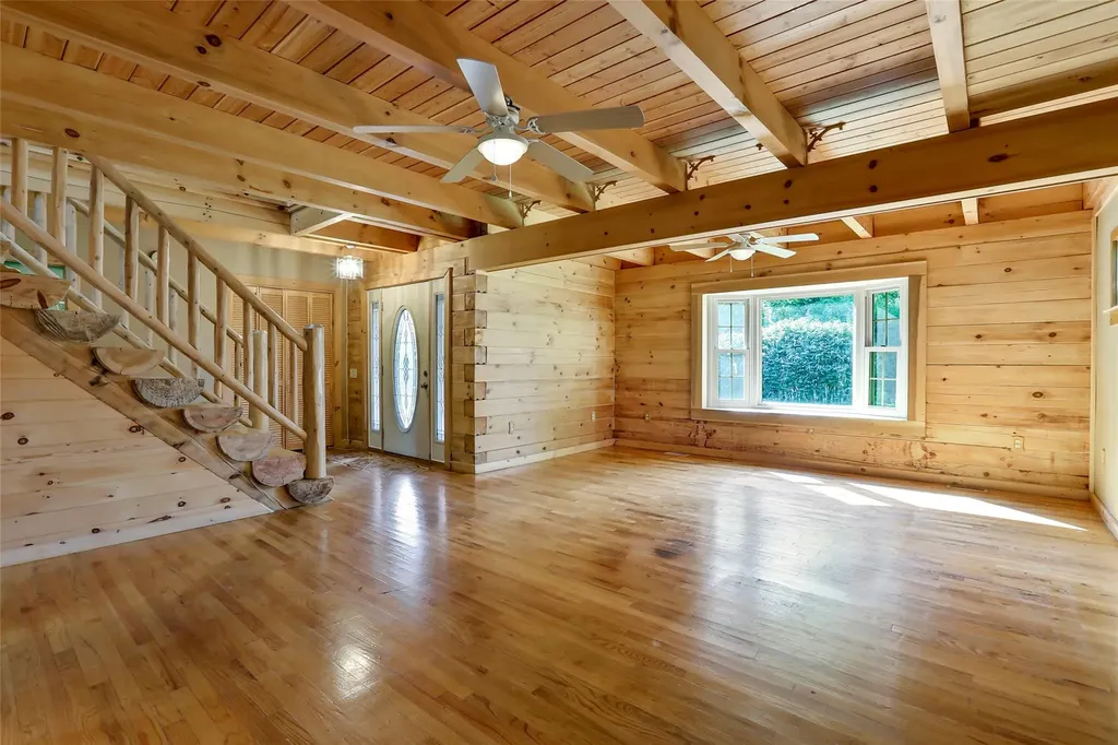 12 Constable Lane Rosendale NY 12472