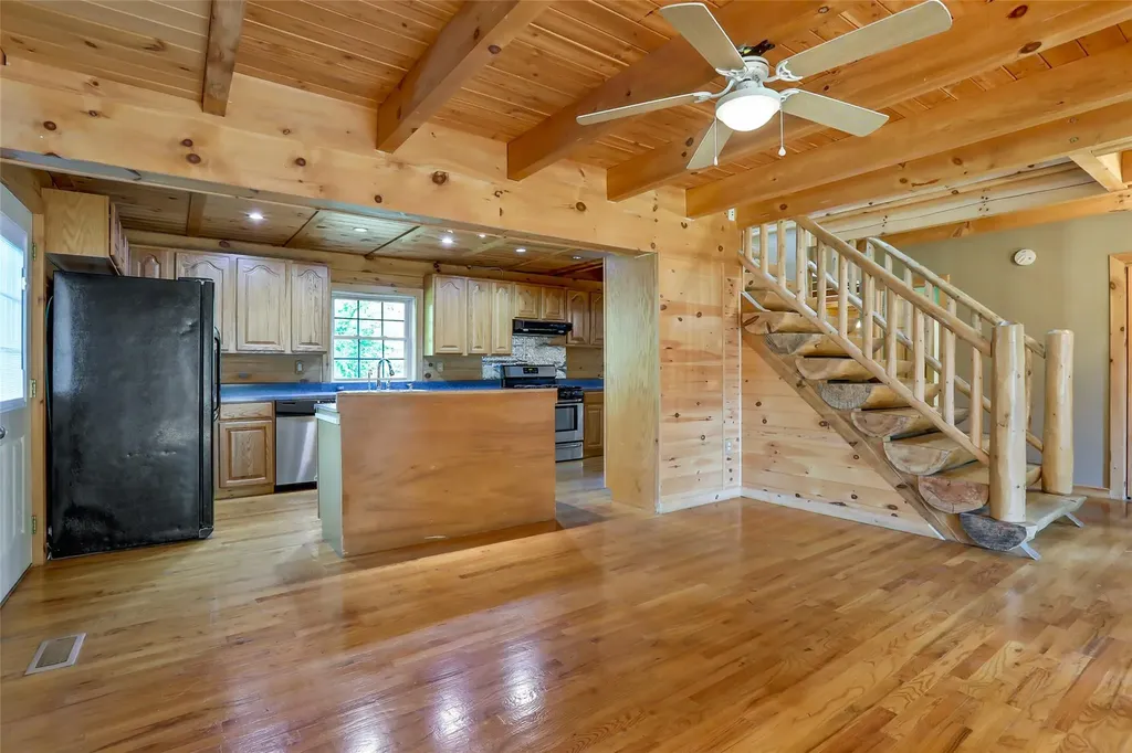 12 Constable Lane Rosendale NY 12472
