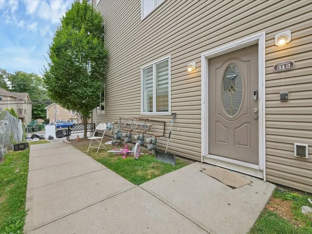 480 W Central Avenue Spring Valley NY 10977