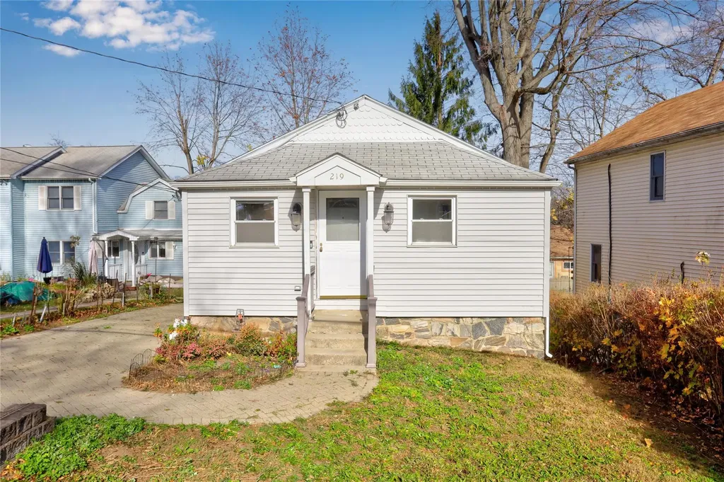 219 Center Drive Mahopac NY 10541