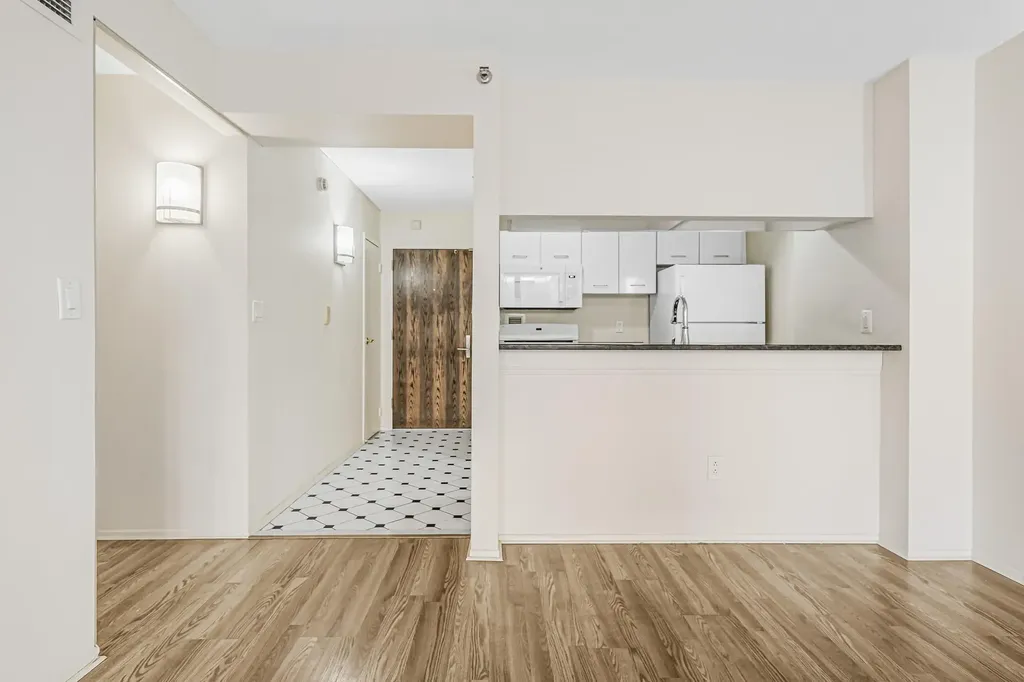 4 Martine Avenue White Plains NY 10606