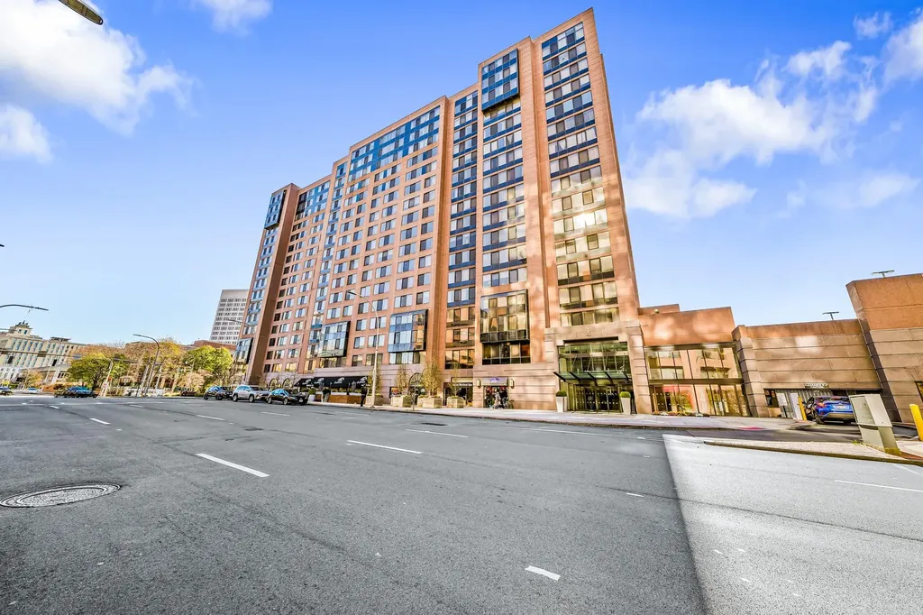 4 Martine Avenue White Plains NY 10606