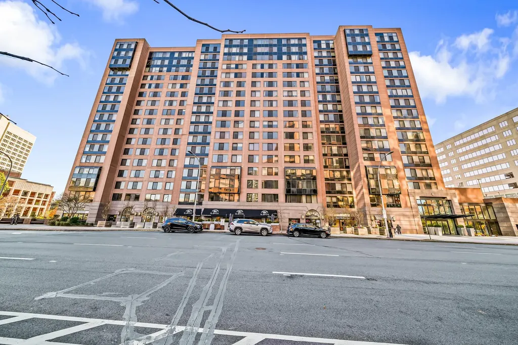 4 Martine Avenue White Plains NY 10606