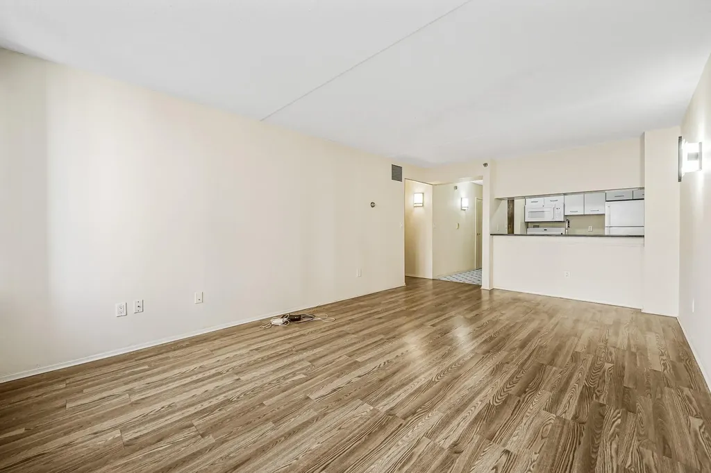 4 Martine Avenue White Plains NY 10606