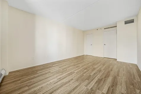 4 Martine Avenue White Plains NY 10606