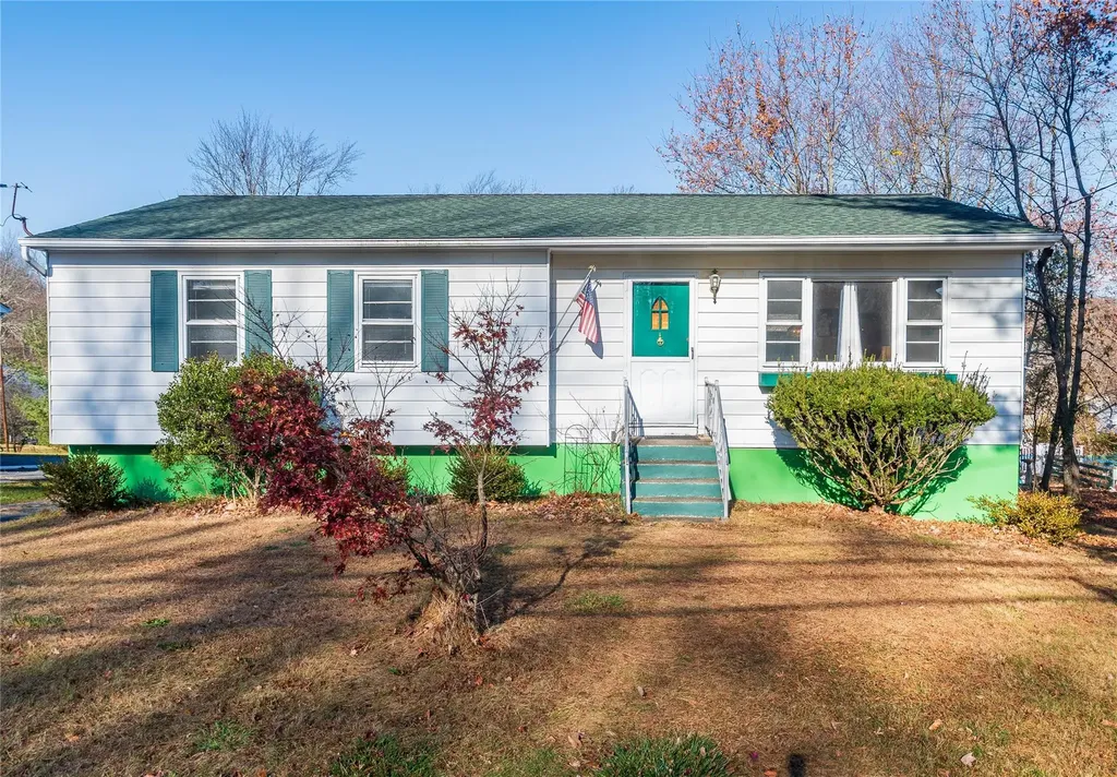 20 Quaker Hill Road Monroe NY 10950