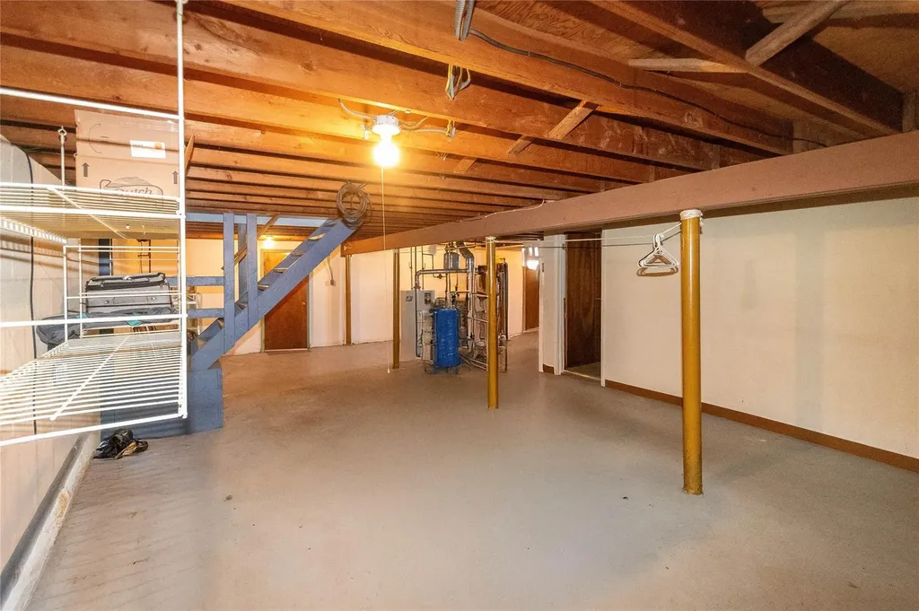 20 Quaker Hill Road Monroe NY 10950