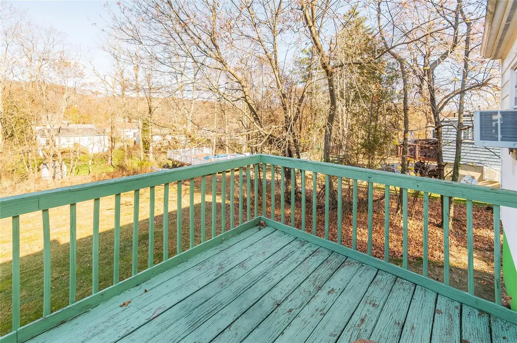 20 Quaker Hill Road Monroe NY 10950