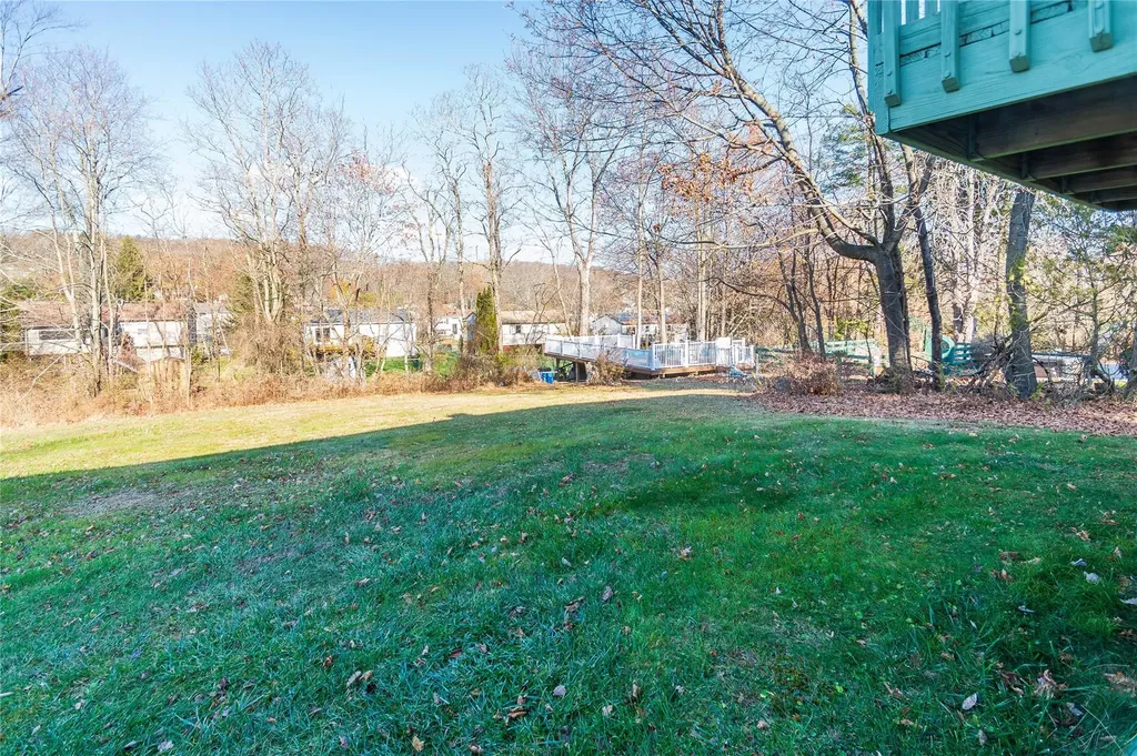 20 Quaker Hill Road Monroe NY 10950
